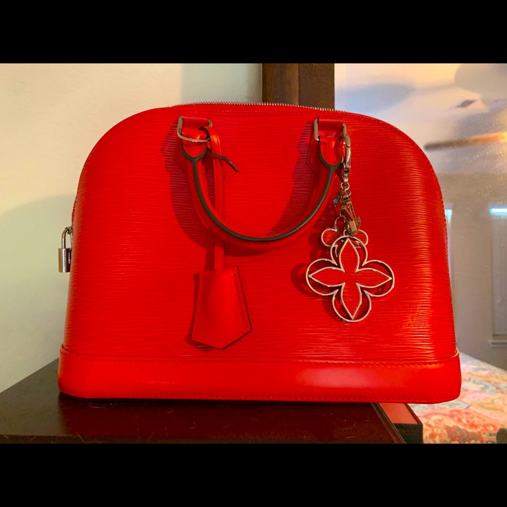 💕Louis Vuitton Epi red Alma PM💕